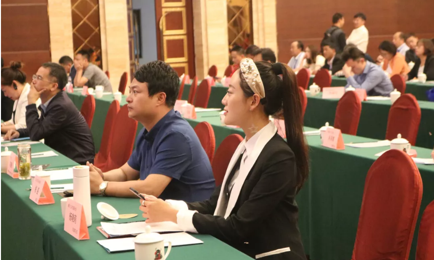 新时代公交企业创新驱动发展论坛在西藏拉萨成功举办