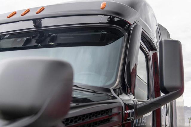 美国变更卡车挡风玻璃监管规则，增加ADAS设备安装空间