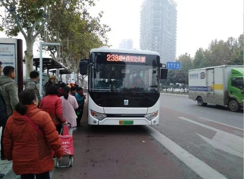 300辆纯电动客车进古都  吉利加速西安公交“绿色”革新 