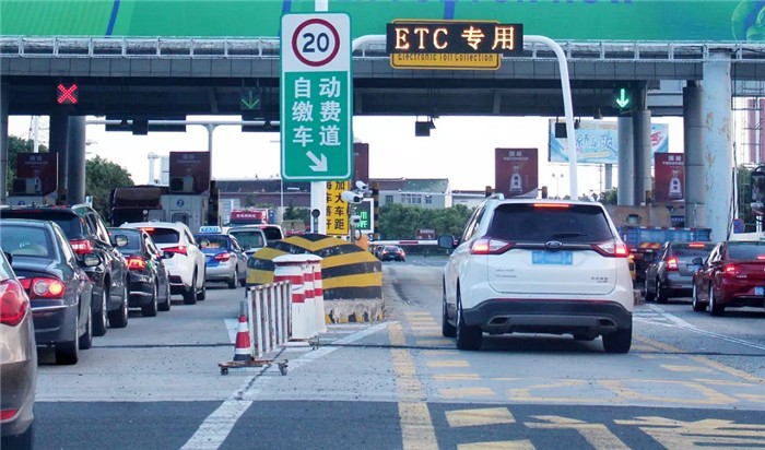 年底前取消高速公路省界收费站 明年起统一按车（轴）型收货车通行费 - - www.