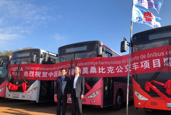“一带一路”重点援外项目，100辆中通客车正式交付莫桑比克