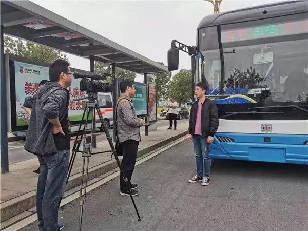 2019全球未来出行大会，中车“智巴客”再开先河