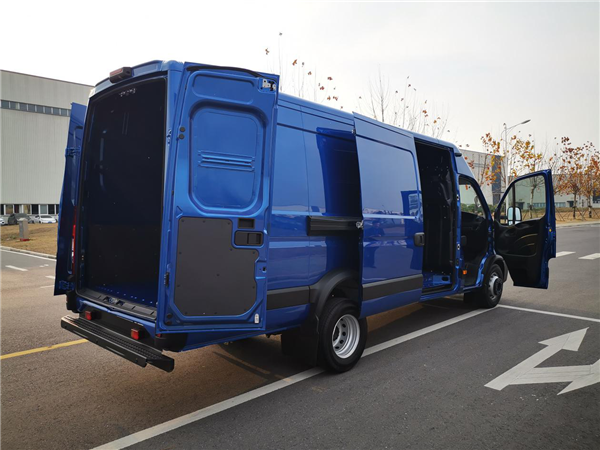 “2020中国年度VAN”评测：依维柯•欧胜二度折桂, 江淮星锐首次参评表现不俗