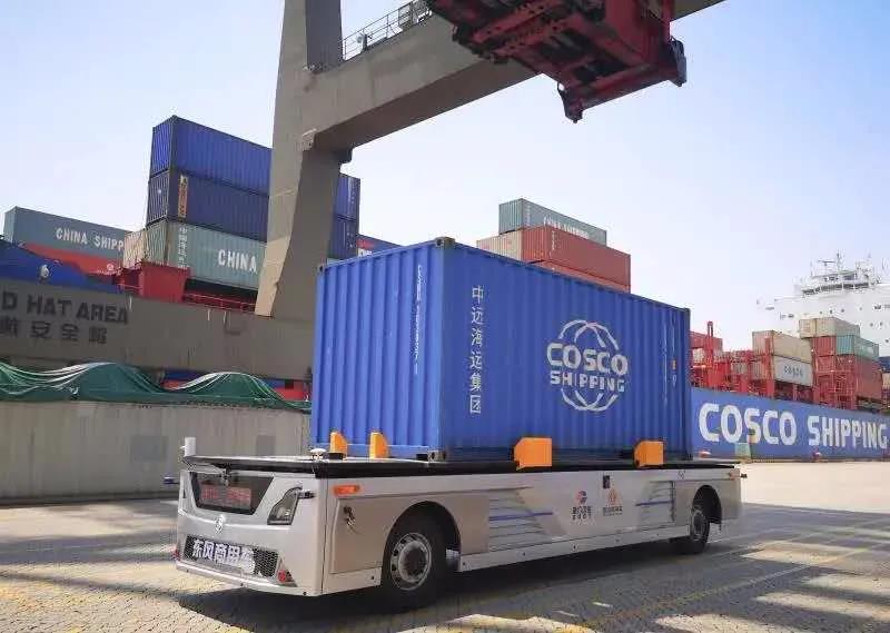 搭载绿控动力系统，东风商用车首辆港口无人驾驶集装箱卡车来了