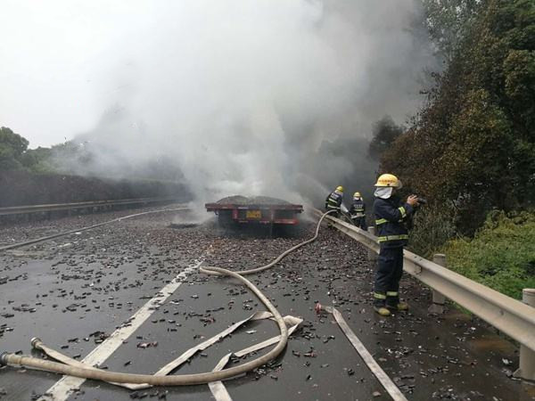 导致锂离子电池起火爆炸的安全性分析