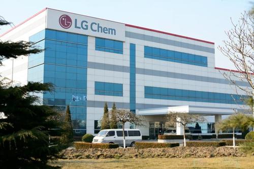 积压订单达1250亿美元，LG化学或将超越宁德时代成全球动力电池领头羊