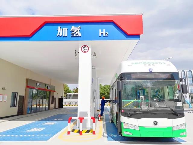 中石化未来拟规划布局1000座加氢站，锚定建设中国第一大氢能公司
