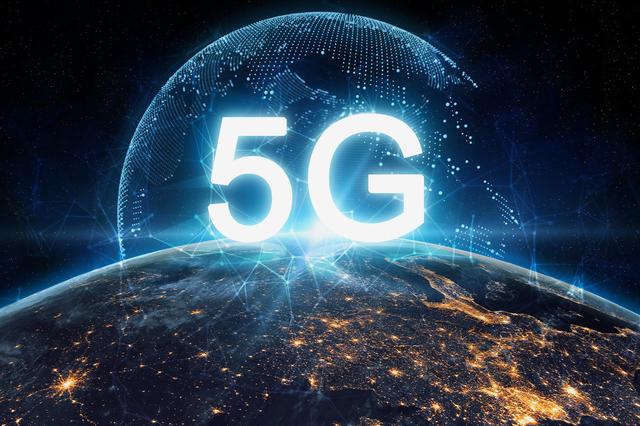 汽车智能为什么需要5G技术？它真的能让自动驾驶变成现实吗？