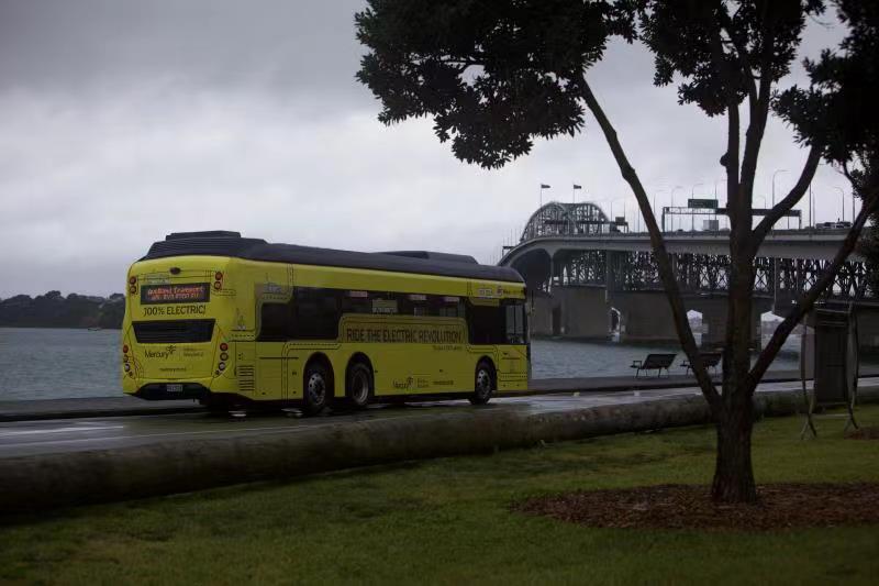 比亚迪首台BYD ADL Enviro200EV XLB纯电动大巴驶入“风帆之都”新西兰