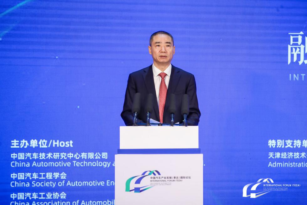 工信部辛国斌:启动公共领域车辆全面电动化城市试点