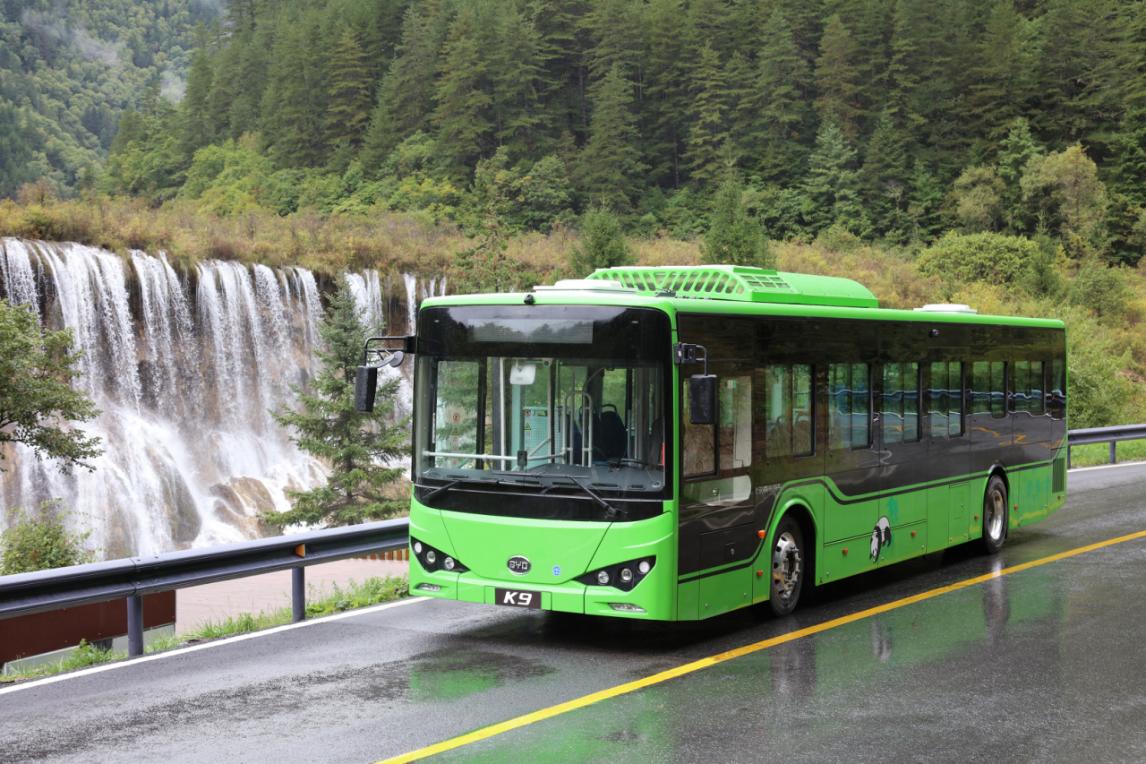 开启九寨沟绿色观光之旅，比亚迪纯电动客车守护最美人间仙境