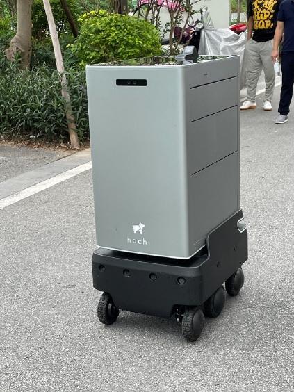 广州智慧社区初探：机器人送菜上门无人驾驶车接送通勤