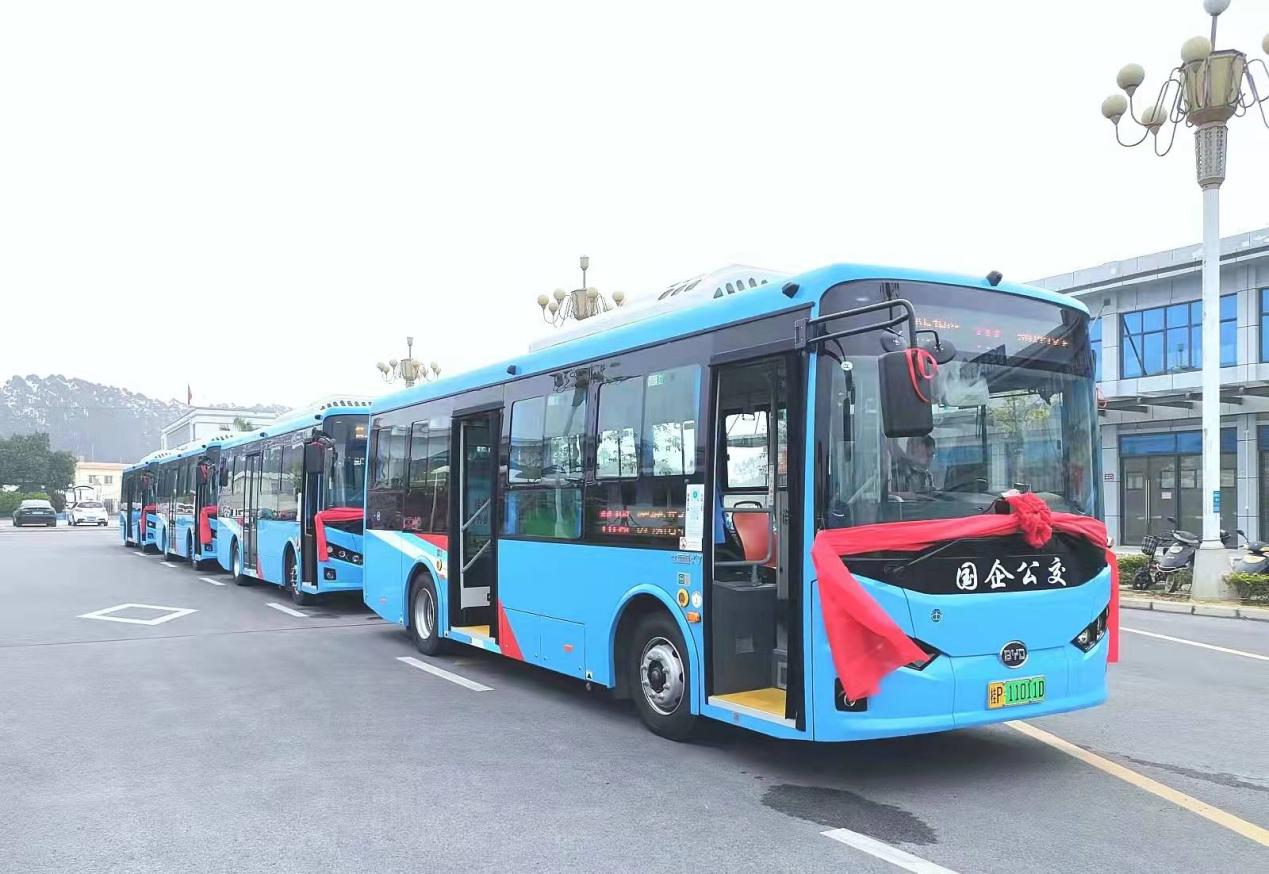 重塑防城港公交新形象，比亚迪纯电动公交车驶入“边陲明珠”