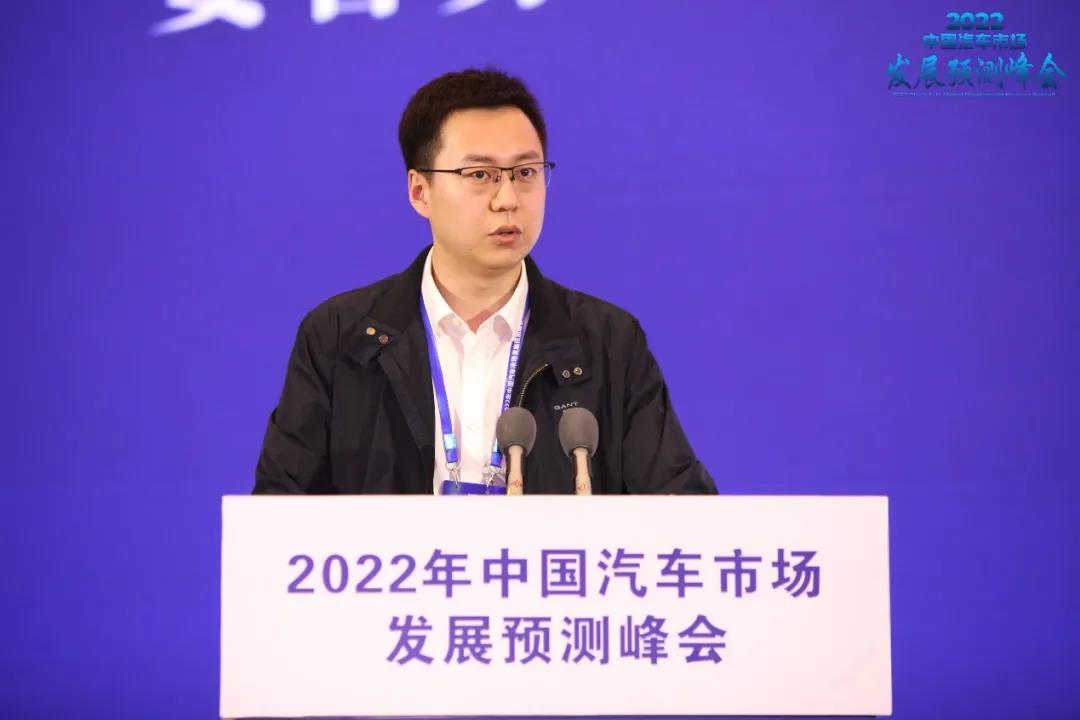 中汽协会预判：2022年中国汽车总销量同比增长5.4%；商用车同比下降6%