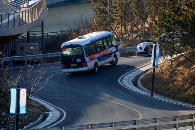 冬奥氢燃料客车“大秀”