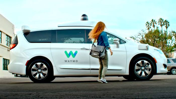 关键一步!Waymo和Cruise出租车可在加州收费