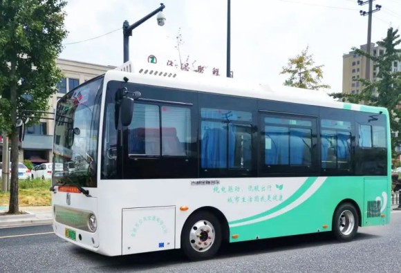 吉利星际纯电动城市客车赋能绿色出行 共绘锦绣北仑