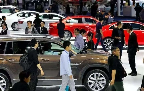 “时来？运转？”新形势下汽车行业运行解密