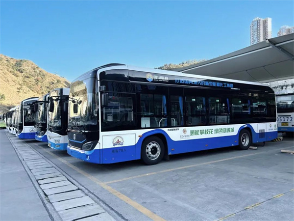 绿色低碳城,吉利星际氢燃料电池城市客车交付攀枝花