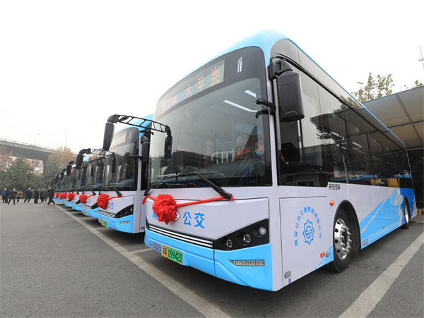 绿色低碳 焕新升级 | 691台开沃电动公交，“扮靓”南京公交都市