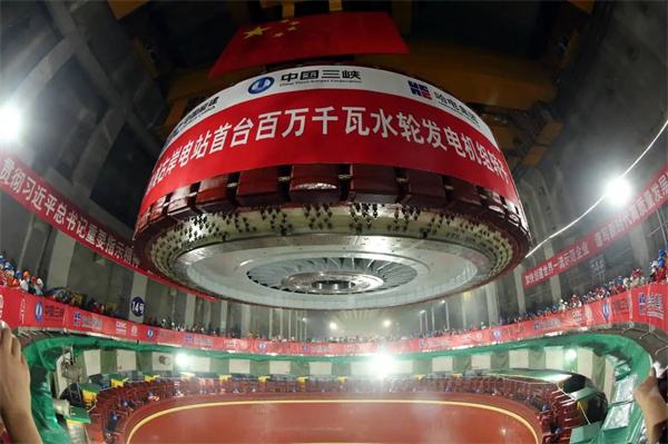 国家能源局章建华：以更大力度推动我国新能源高质量发展