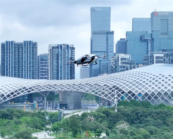“低空经济”成热点，距离“打飞的”上班还有多远？