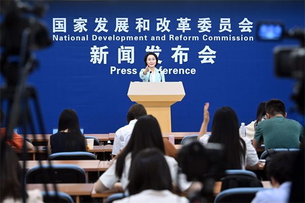 国家发改委：推动制定、修订先进充换电技术标准