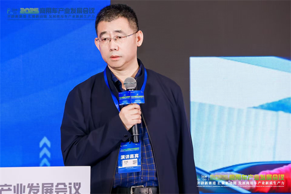 东软睿驰刘威：智能驾驶产品提升商用车交通安全