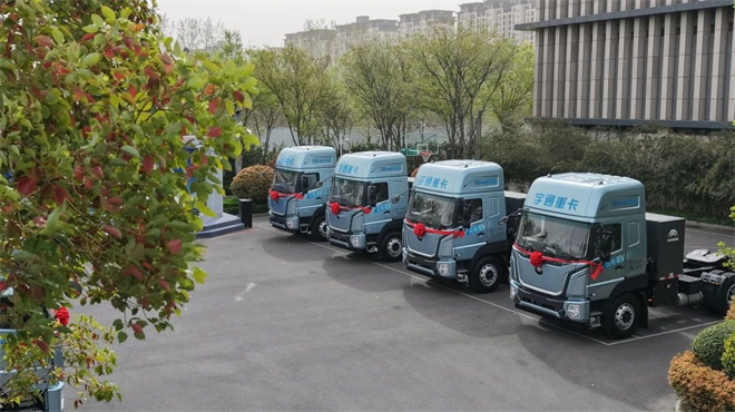 小米为鉴，新能源重卡智驾还要闯几道关？