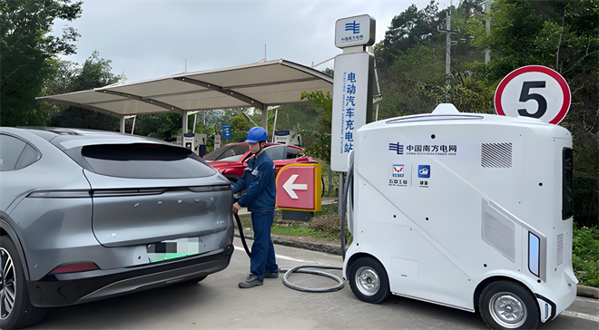 光储充竞争图谱：头部绞杀与跨界突袭